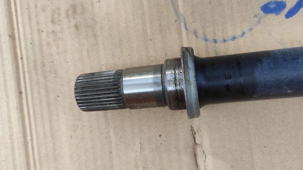 фото №3, Mazda 6 gl приводной вал правая 2.2 дизель автоматическая коробка передач rok 2020