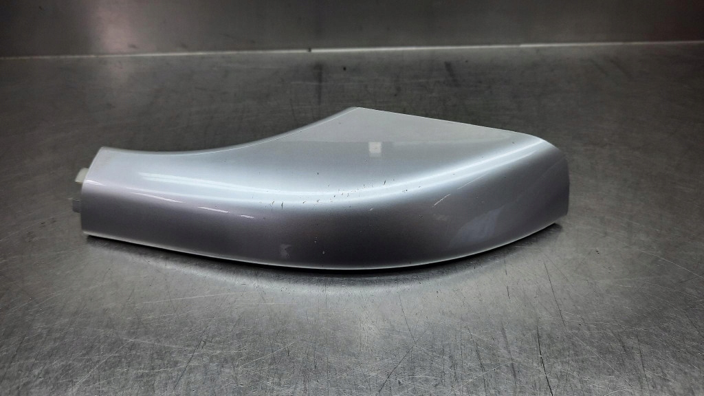 фото №1, Заглушка рейлинг задняя задняя правая 31253461 volvo v50