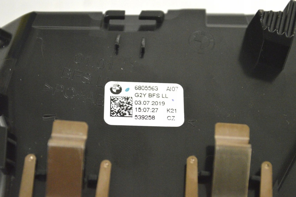 фото №5, Bmw 3 g20 g21 2020 форсунки / решётки обдув панели приборной панели