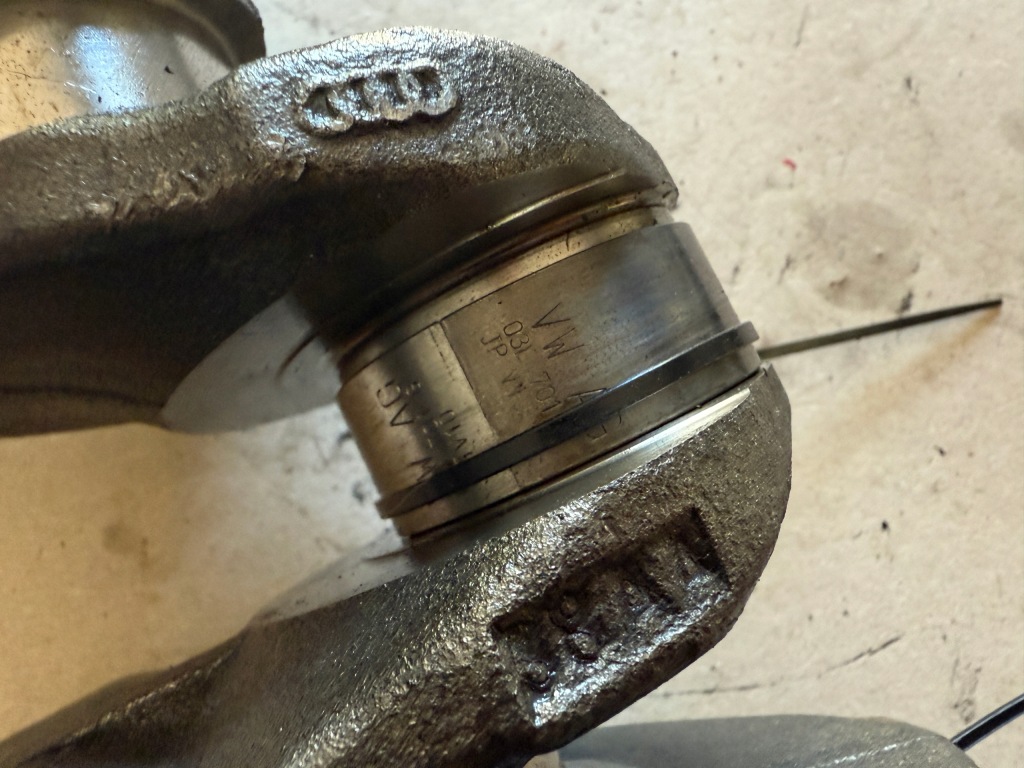 Audi a4 b8 a5 8t 2.0 tdi cag wał коленчатый вкладыши 38aa с Разборки