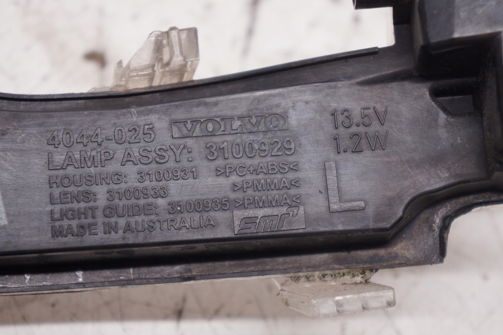 Поворотник дзеркало лівий перед volvo v60 i s60 ii 3100929 Недорого