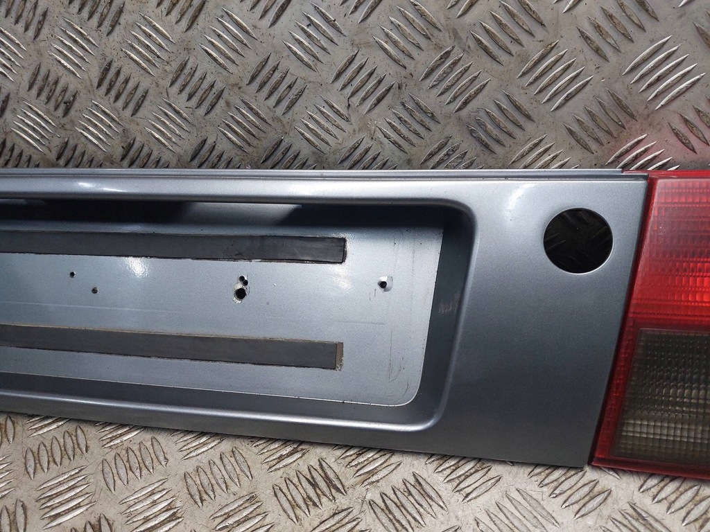 фото №5, Накладка крышки лампы задняя audi a6 c4 sedan ly7p