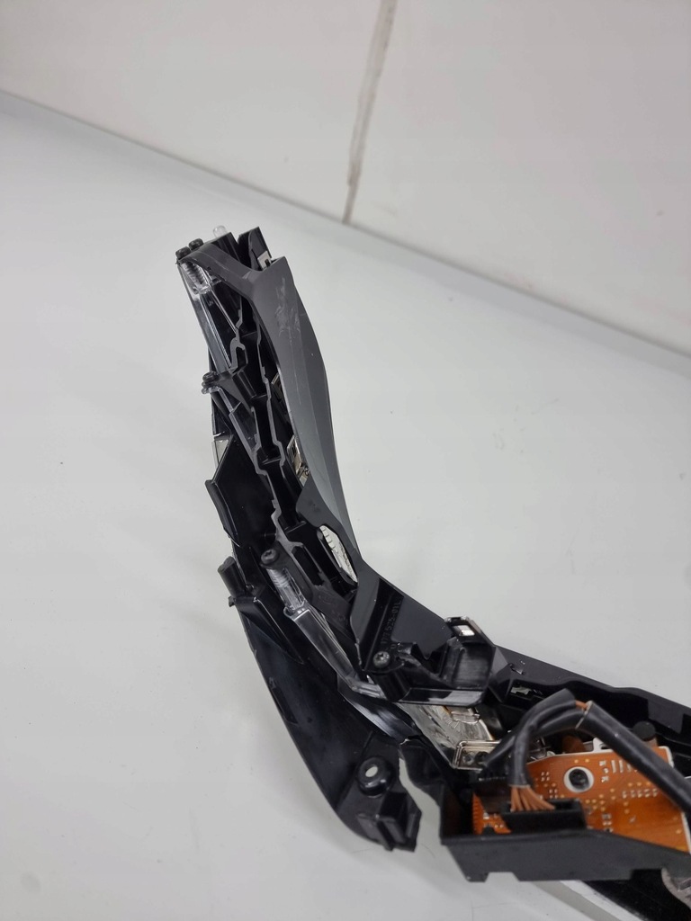 фото №8, Частина фара audi a6 allroad c7 17799101