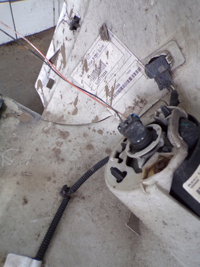 фото №9, Бампер перед jeep commander kompletny парктронік