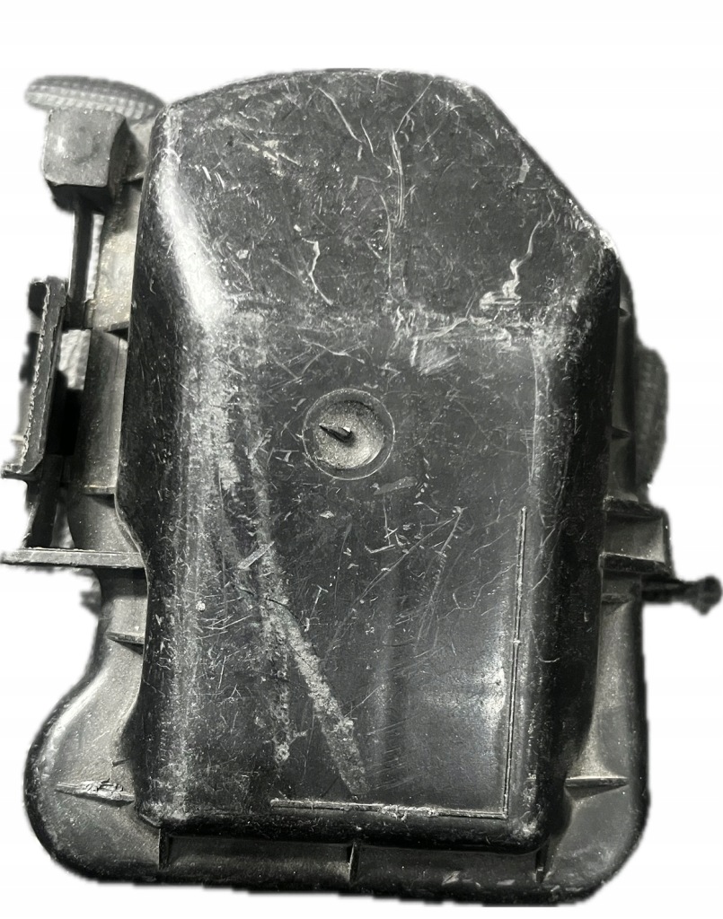 Купить Toyota avensis t25 03-06 правая заглушка крышка фара