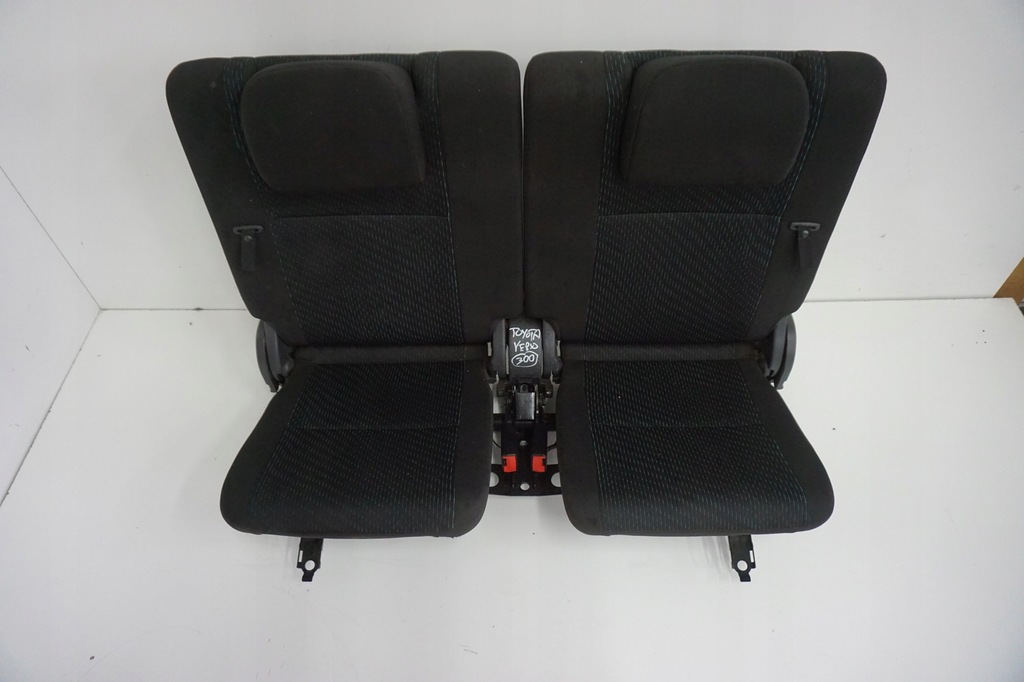 фото №1, Toyota verso сидіння заднє сидіння 3rząd 2012rok оббивка