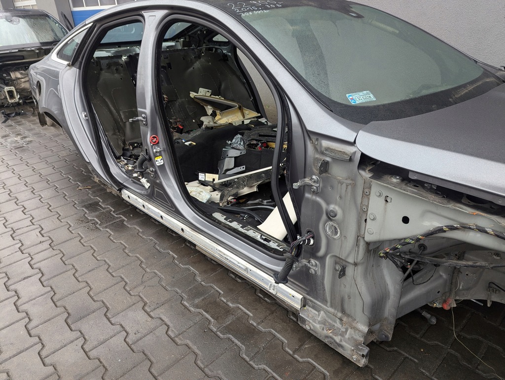 фото №9, Кузов четверть задняя стойки пороги лонжерон крыша панорамный jaguar xj 09-16