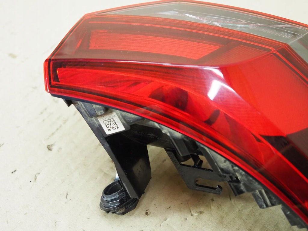 фото №7, Vw golf viii 8 hb лампа led задняя левая 5h0945095c