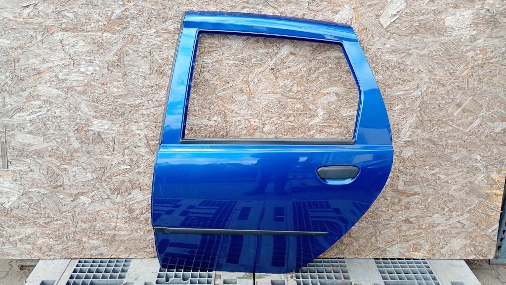 Купить Дверь задний  левая fiat punto 2 03r лак: 597