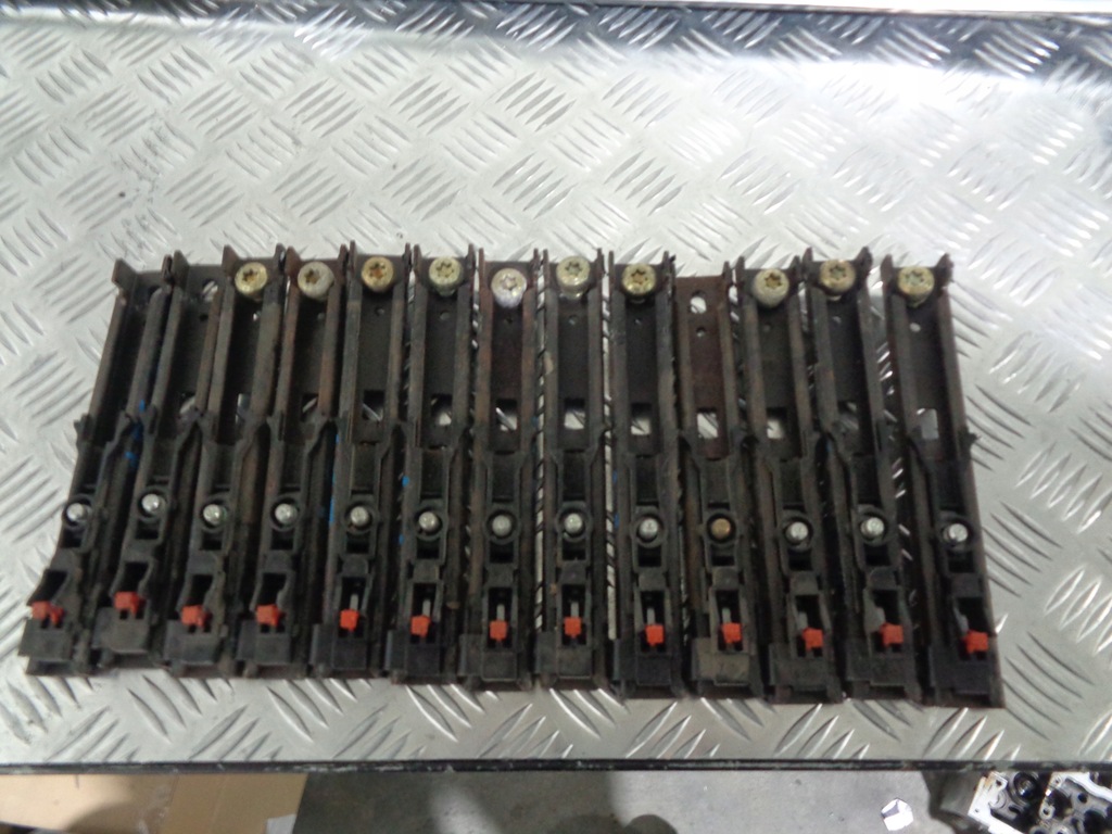 фото №1, Peugeot 308 t7 ползунок поперечина