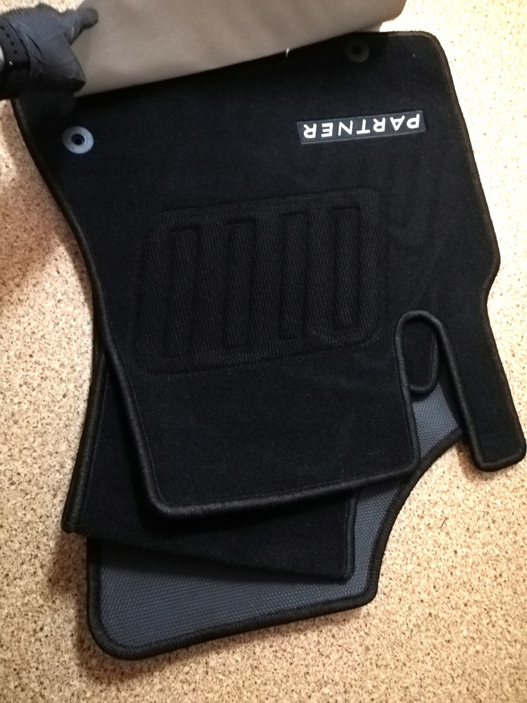 фото №1, Коврики велюровые kpl peugeot partner b9 vcpartepec