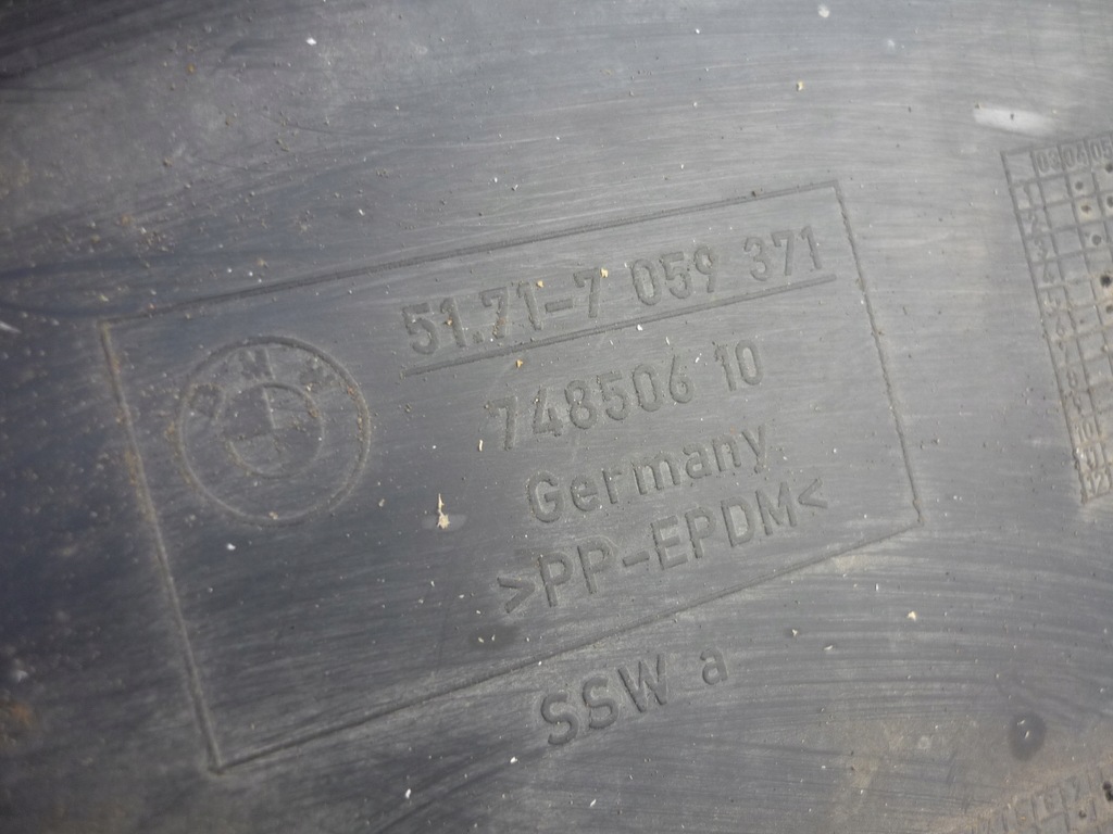 фото №16, Підкрилок лівий перед bmw 1 e87 e81 7059371 оригінал bardzo ładne