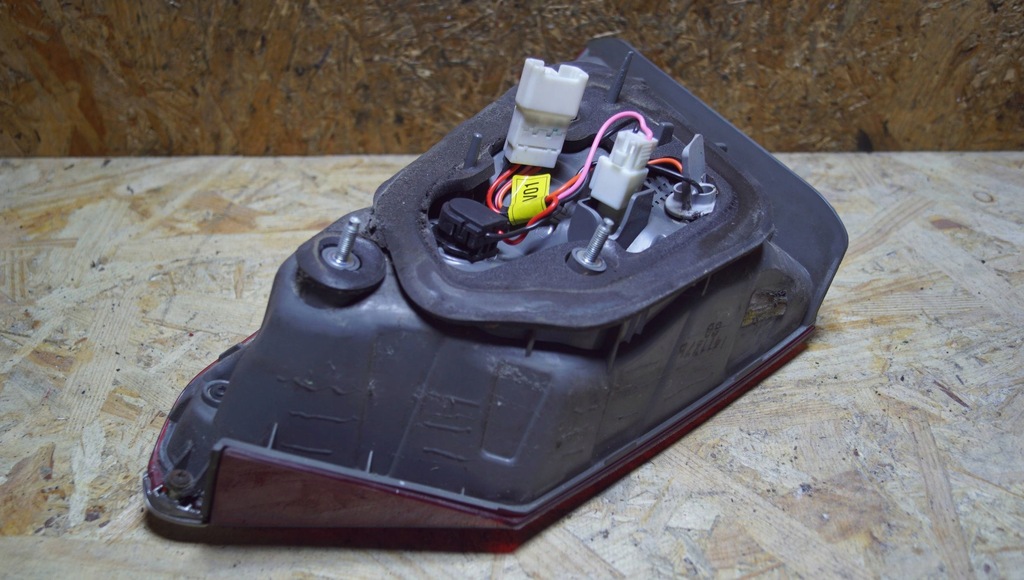 фото №9, Hyundai i40 kombi лампа лівий задня w кришка s2223