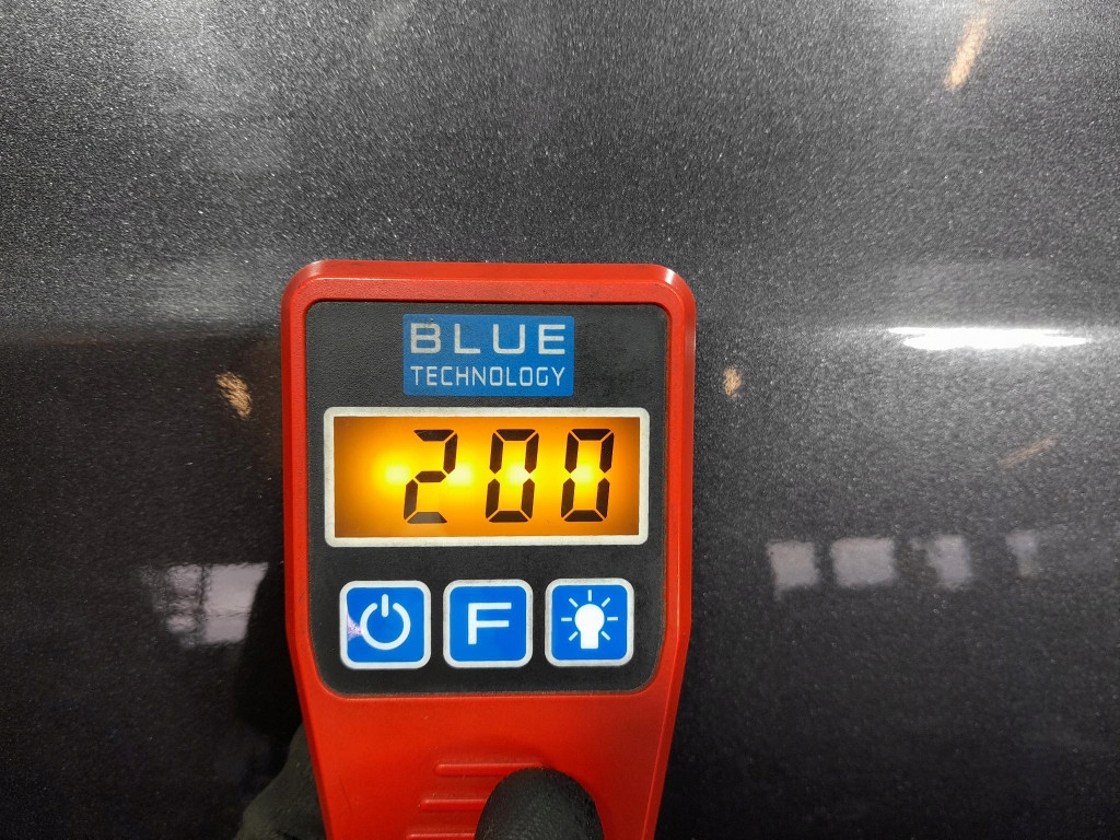 Dodge challenger 3 рестайлинг  дверь перед левая pau Киев