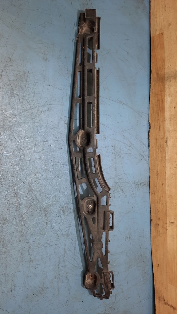 фото №1, Напрямна бампера задня правий 13238838 opel insignia a