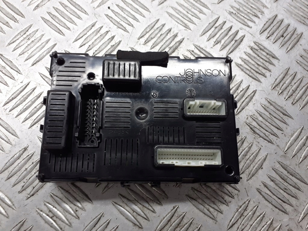 фото №1, Модуль bcm nissan micra k12 1.2 284b2em01e