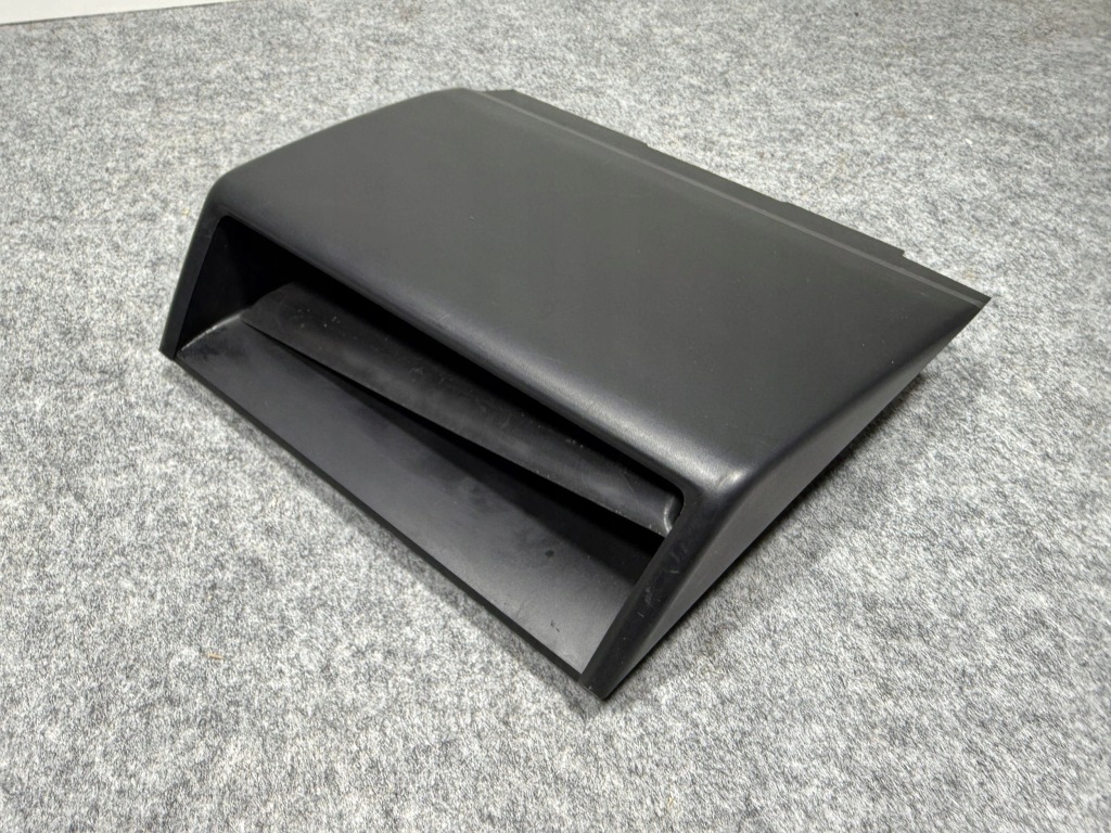 Купити Бардачок tesla model s y 1018894-00-b