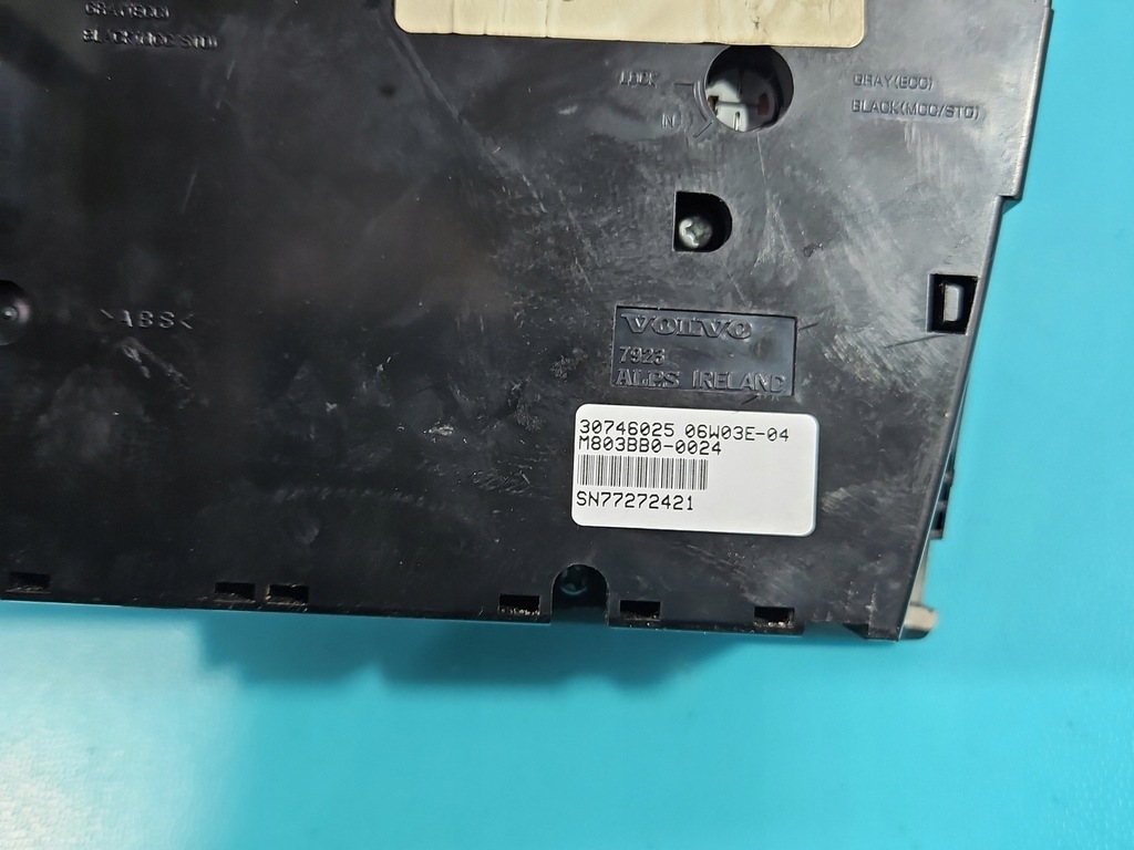 фото №8, Консоль панель обдув volvo xc90 i 02- 30746025