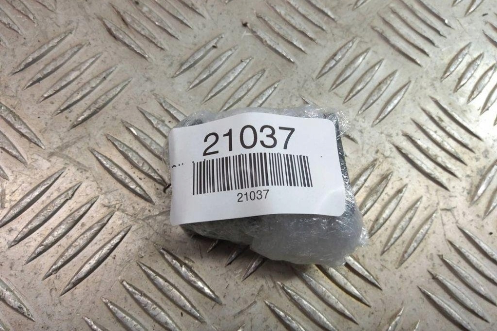 Реле вентилятора радіатора bmw x3 f25 9207913 3.0l бензиновий 225kw Зі Шроту