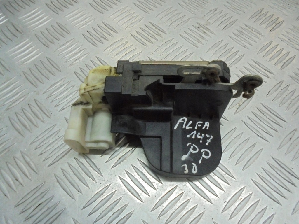 фото №1, Замок дверь правый перед alfa romeo 147 6pin 3d