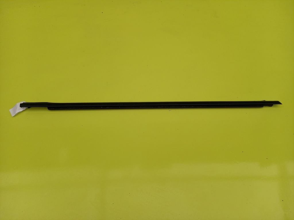 фото №1, Молдинг дверь zgarniają правый перед hyundai ix35 12