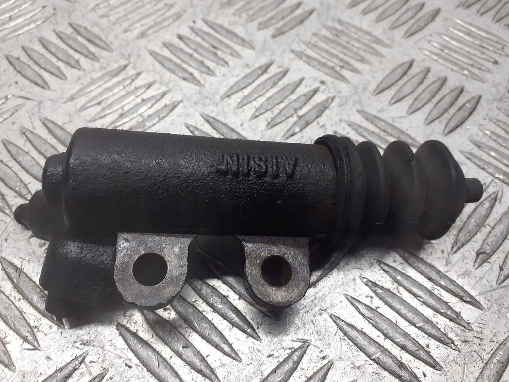 фото №1, Цилиндр сцепления toyota avensis t25 1.8 vvti x