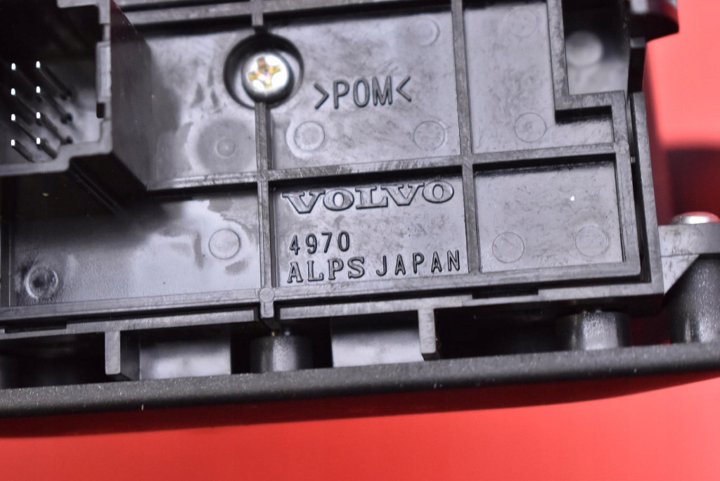 фото №5, Важіль кнопка гальма ручного 31334637 volvo v60 1 i 10-13