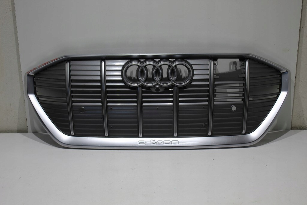 фото №1, Audi e-tron 4ke решётка радиатора