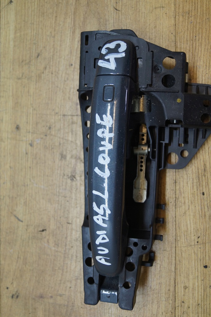 фото №1, Ручка дверь левый перед audi a5 8t coupe uk