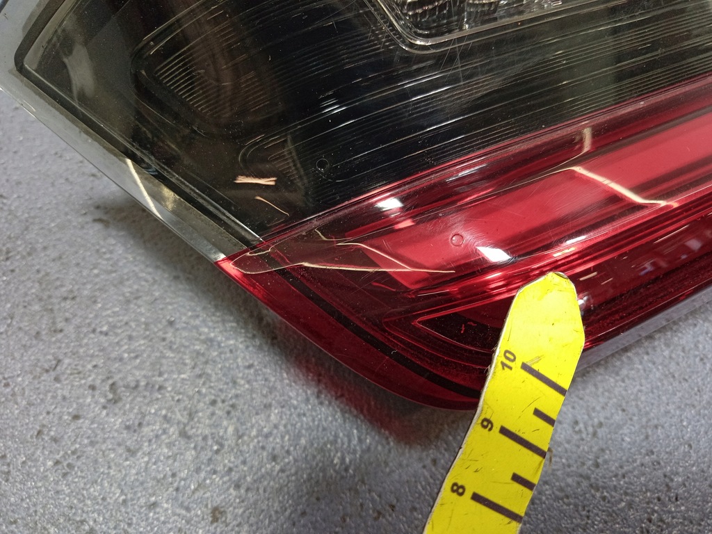 фото №8, Bmw 3 m3 g80 лампа задняя левая внутренняя 7420453