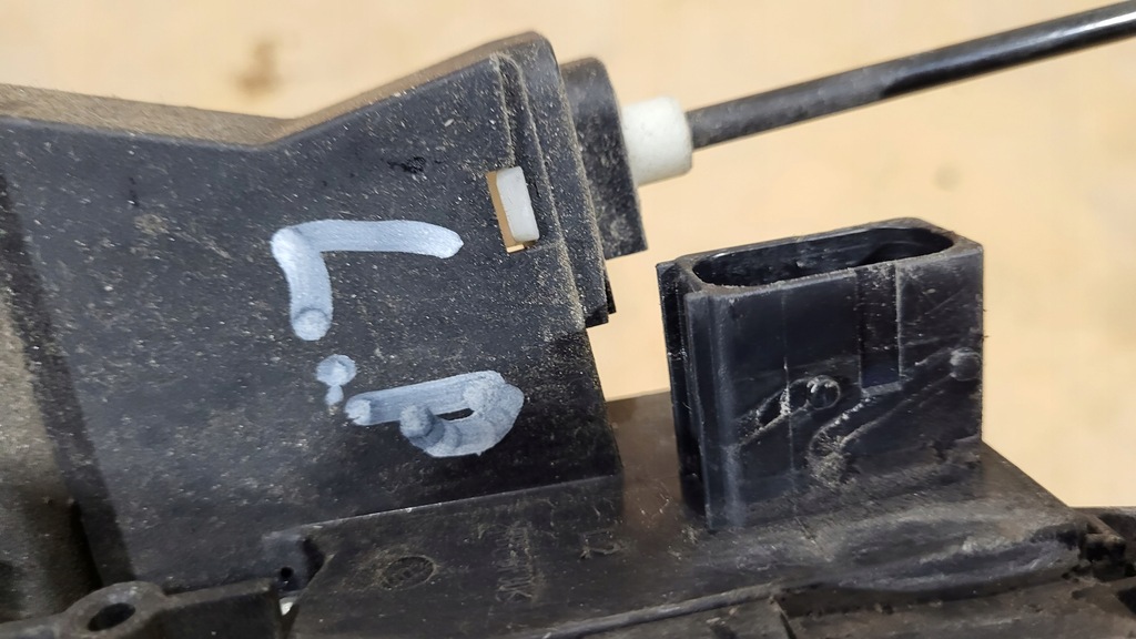 фото №5, Замок двері лівий перед opel vectra c lift signum 5 pin