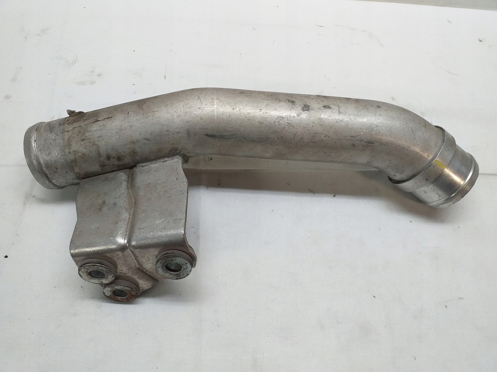 фото №2, Nissan gt-r шланг wąż интеркулер