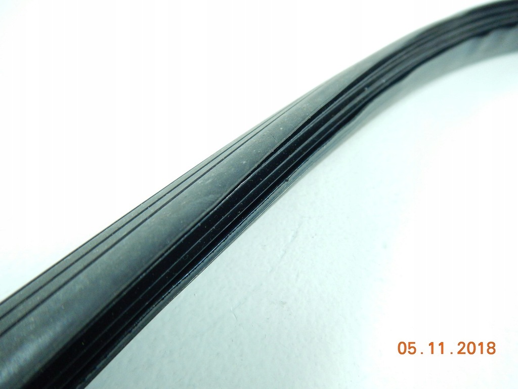 фото №8, Fiat оригінальний номер 7609071 прокладка скло бічний лівий mille uno оригінал