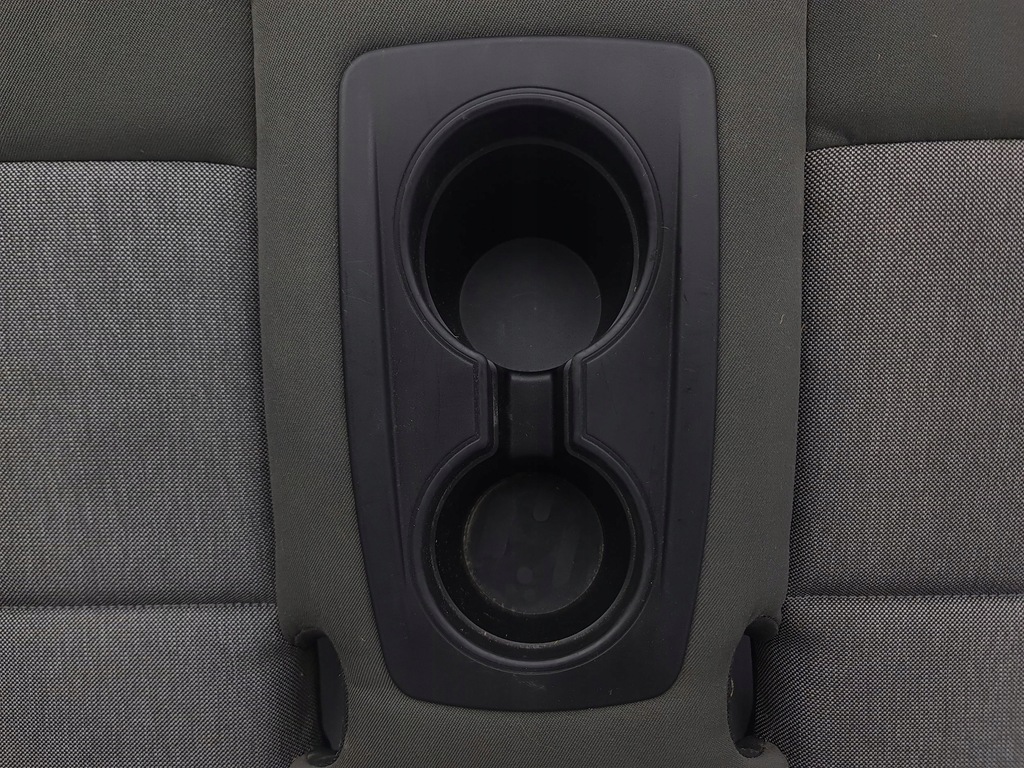 фото №14, Bmw i3 2015 сиденье задний