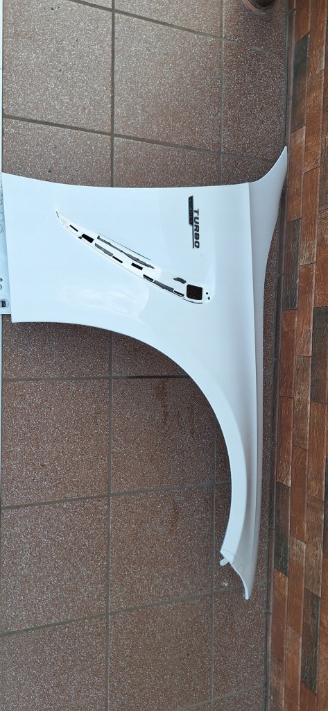 Купить Mercedes cle amg c236 a236 23- крыло правый оригинал