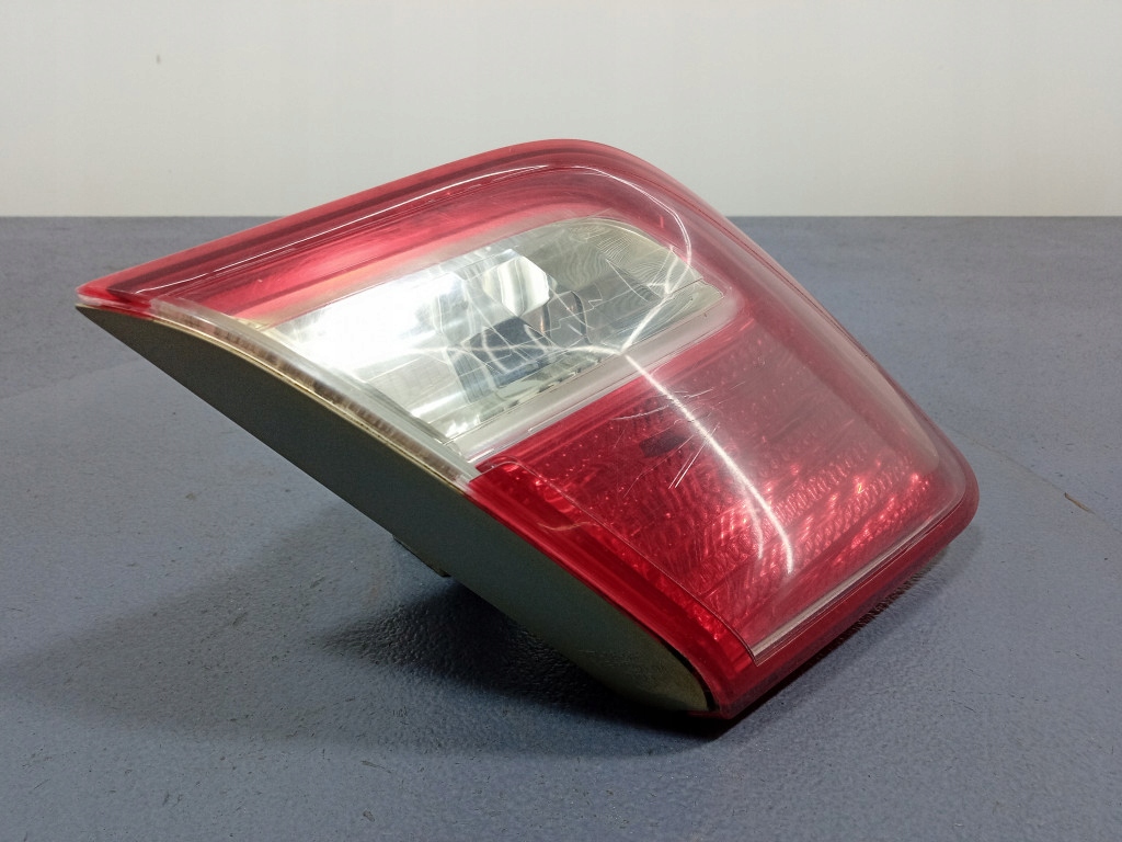 фото №2, Toyota camry xv40 лампа задняя левая задняя внутренняя usa