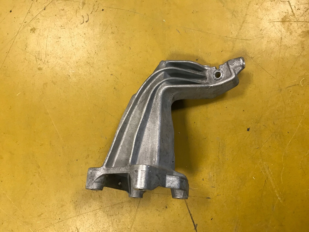 фото №1, Кронштейн кронштейн кронштейн двигуна infiniti q50 2.0 t