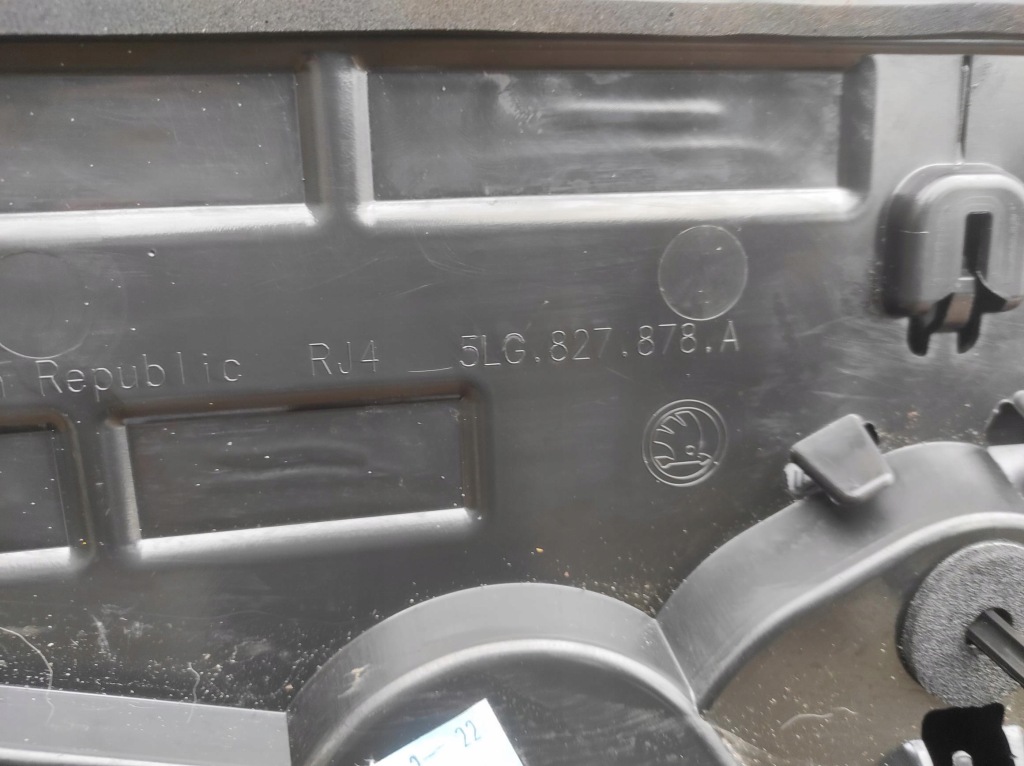 фото №6, Спойлер спойлер кришки skoda enyaq