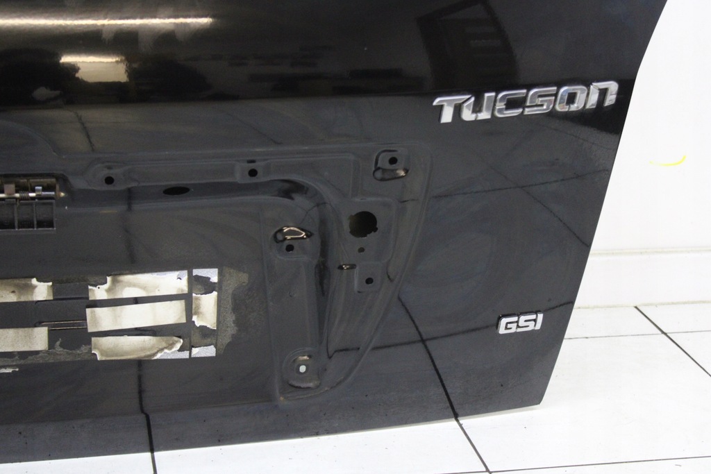 фото №8, Hyundai tucson i 2004r- крышка багажника крышка багажника - eb - код лакокрасочного покрытия