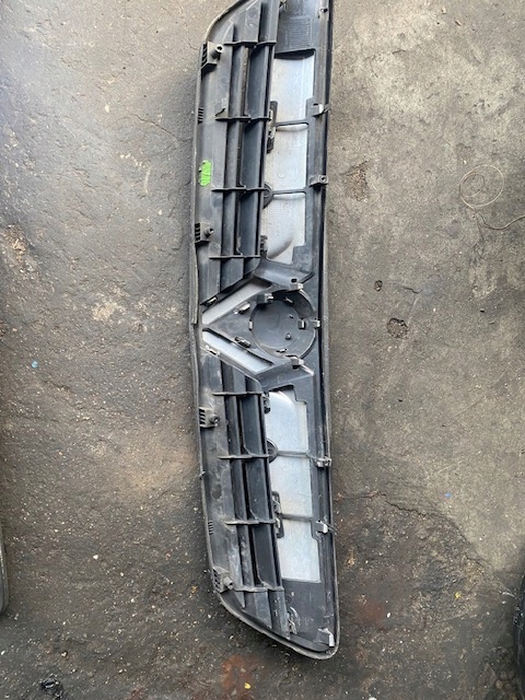 фото №2, Opel meriva a решётка радиатора