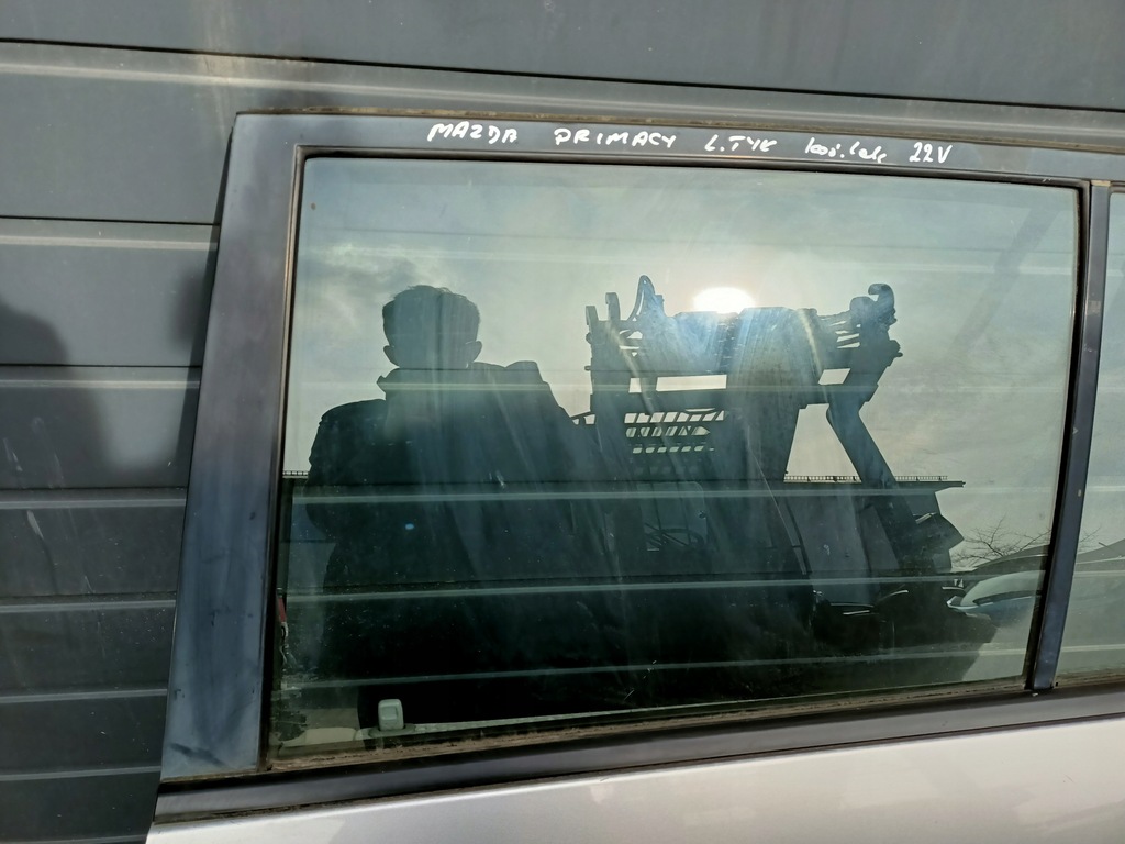 фото №7, Двері лівий задня mazda premacy 1 22v