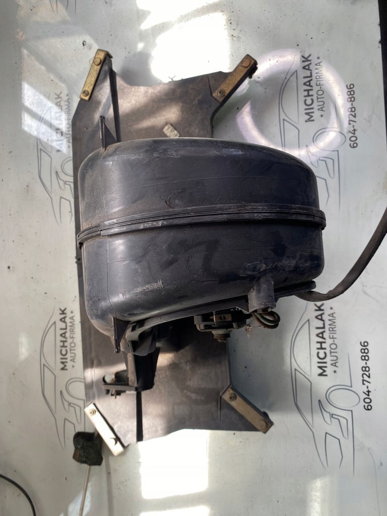 фото №1, Вентилятора воздуходувка корпус mercedes w201 190