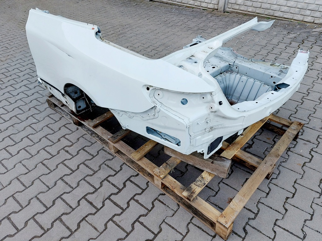 фото №8, E-klasa w238 cabrio четверть задняя левая крыло задняя левый pas задний 18r.