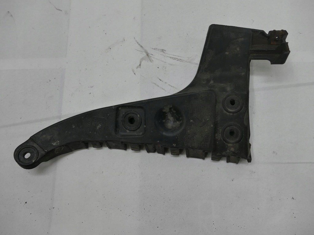 фото №1, Audi a6 c5 allroad напрямна бампера правий задня