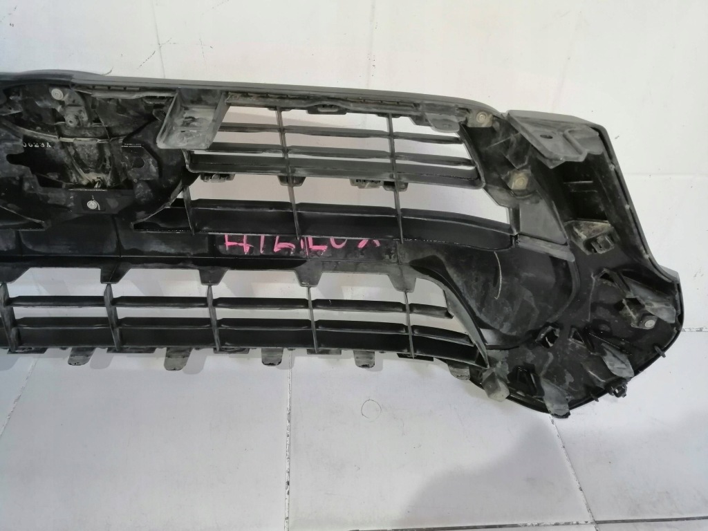 фото №13, Решётка радиатора решётка радиатора toyota hilux 8 viii lift hal 9424