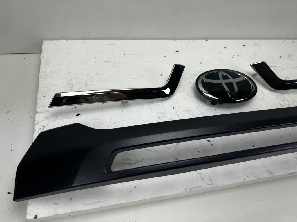 фото №2, Toyota hilux решётка радиатора решётка радиатора значок pod радар org! 90975-02159