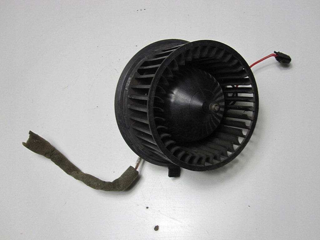 фото №1, Воздуходувка обдув vw vento 1.8 99r