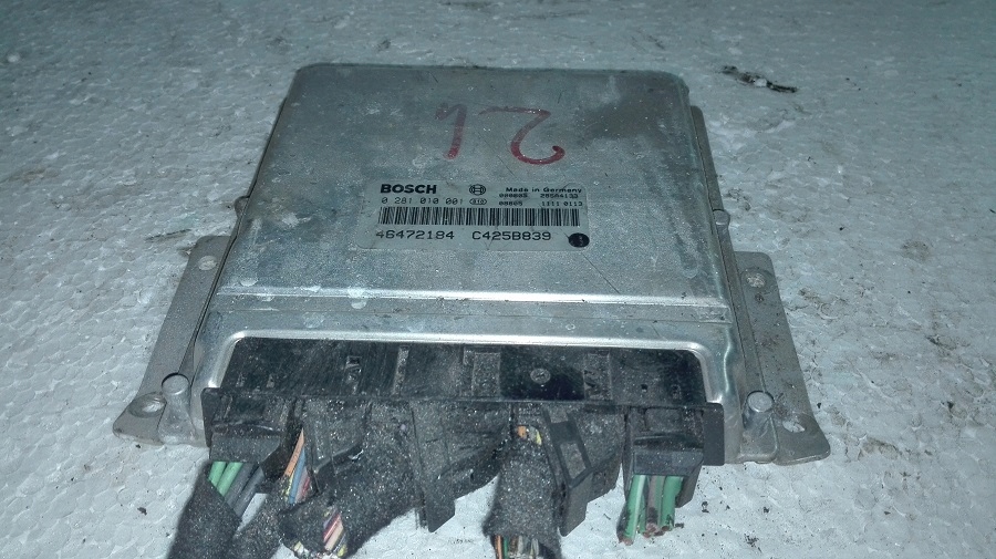 фото №1, Бортовой компьютер двигателя lancia 0281010001