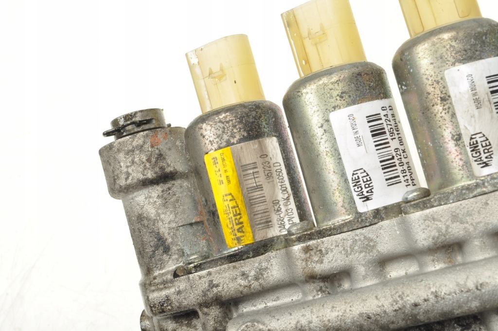 Aston martin vantage 4.7 насос підсилювача коробки ed0011655c Зі Шроту