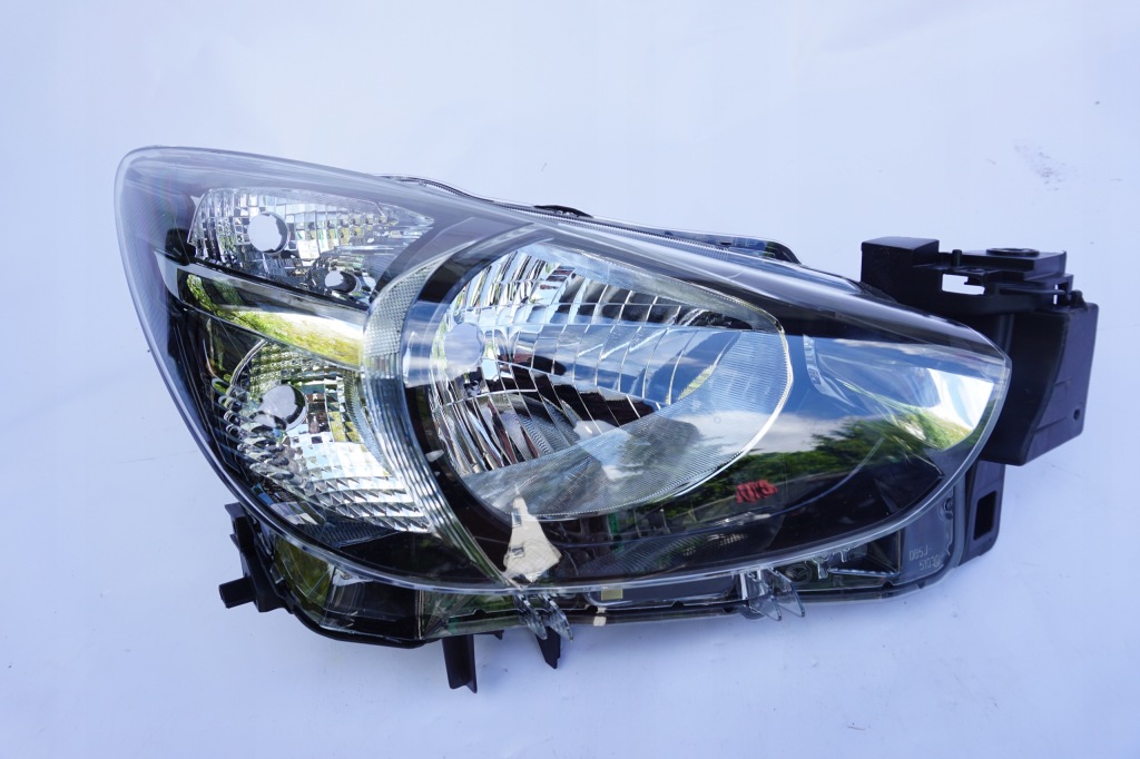 фото №1, Mazda 2 iii dj 14r- лампа передня права nowa oryg